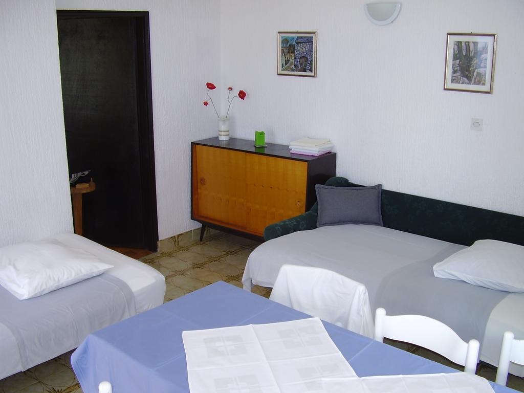 Petar Apartment Omiš Værelse billede